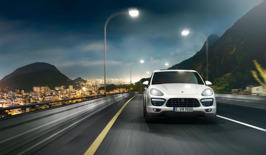  Porsche Cayenne Turbo S 2012 года  (фото 26 из 28)
